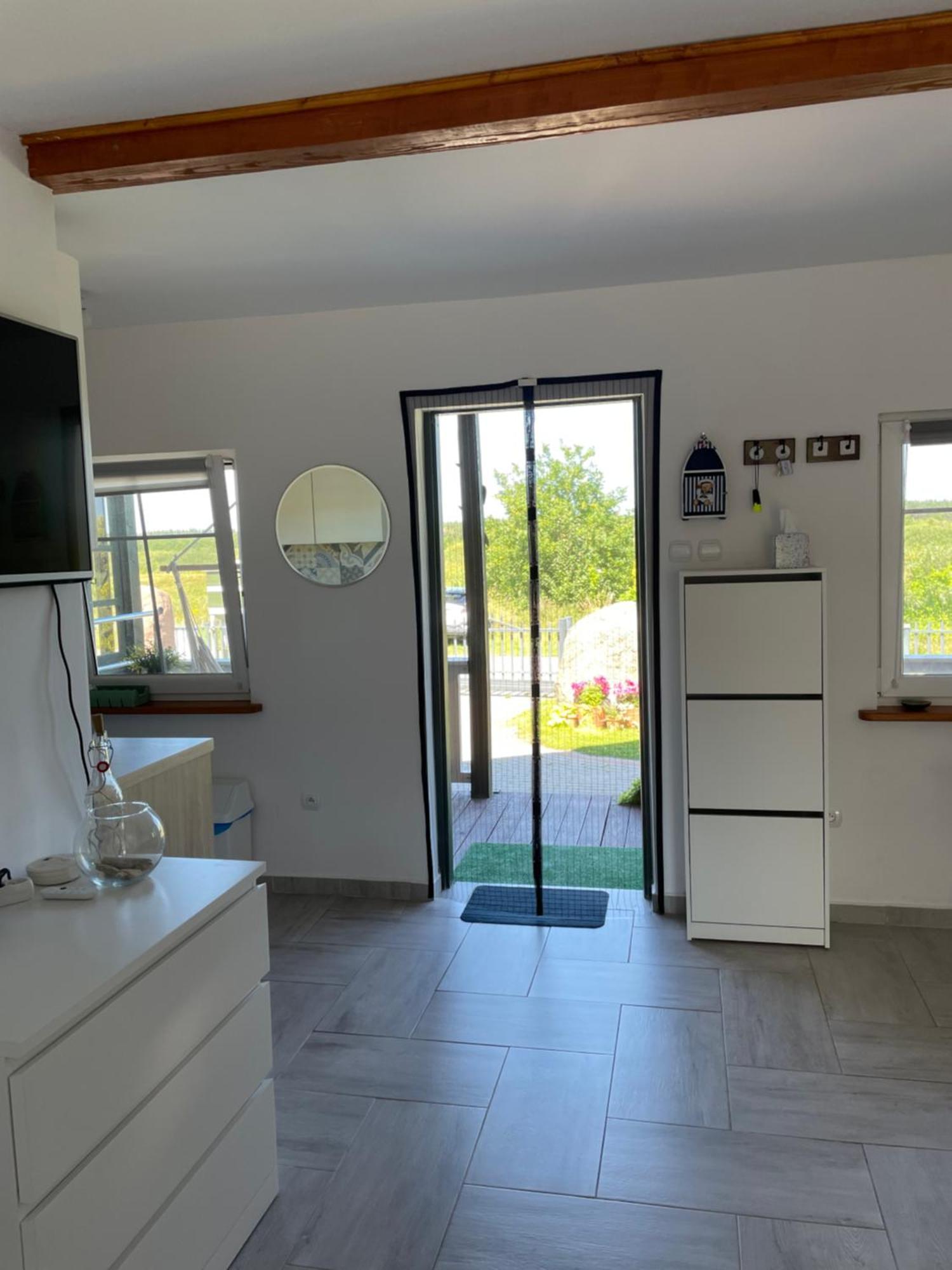 Mewaewa Przystan Na Relaks Villa Jezierzany Luaran gambar